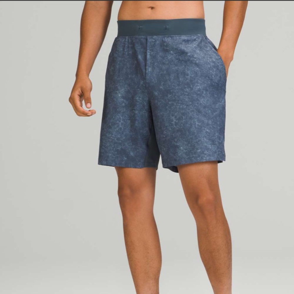 Lululemon T.H.E. Short 7" *Linerless
Gravel Dust Iron Blue Multi Men's size M